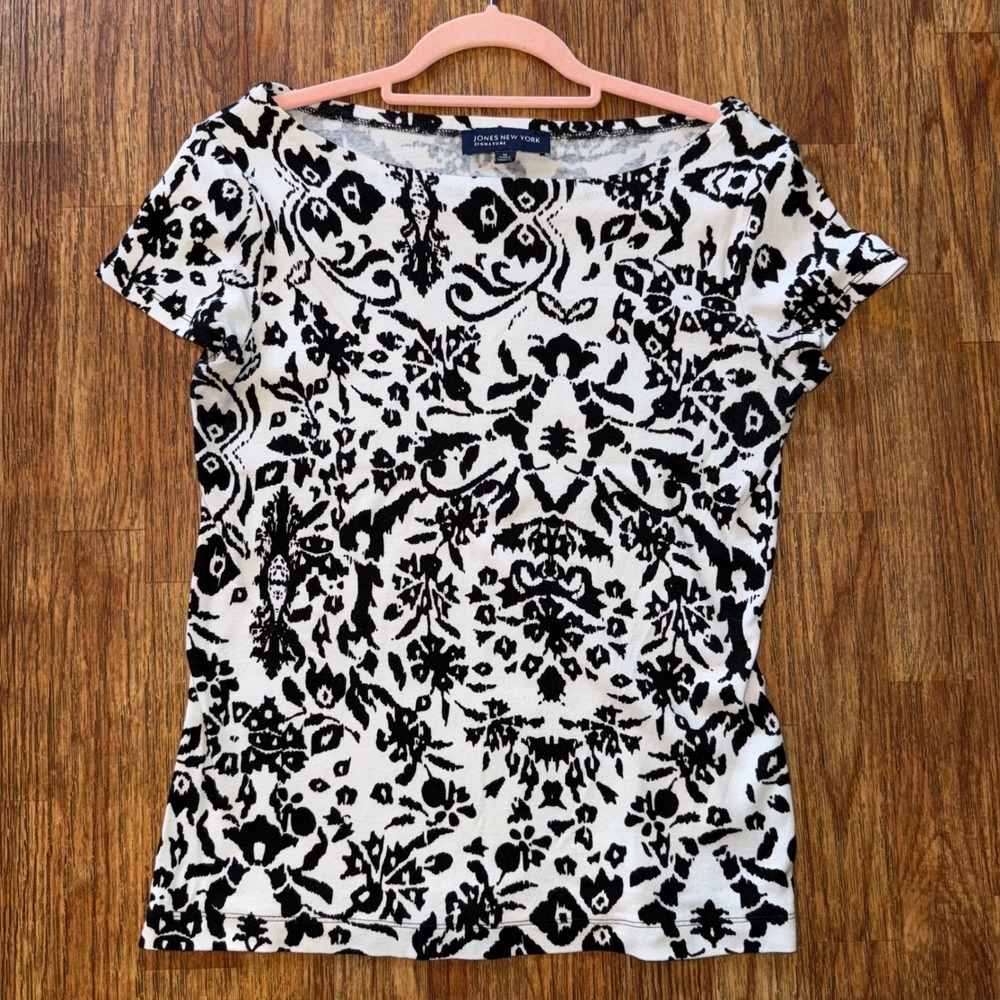Jones New York Tee Off the Shoulder Top Black White Sz M Boho Preppy Vintage Y2K